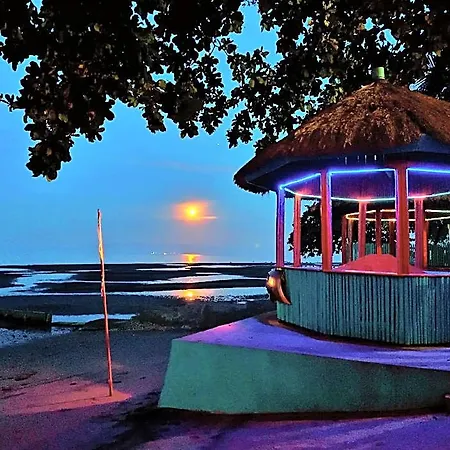 Smallfrys Beach Resort